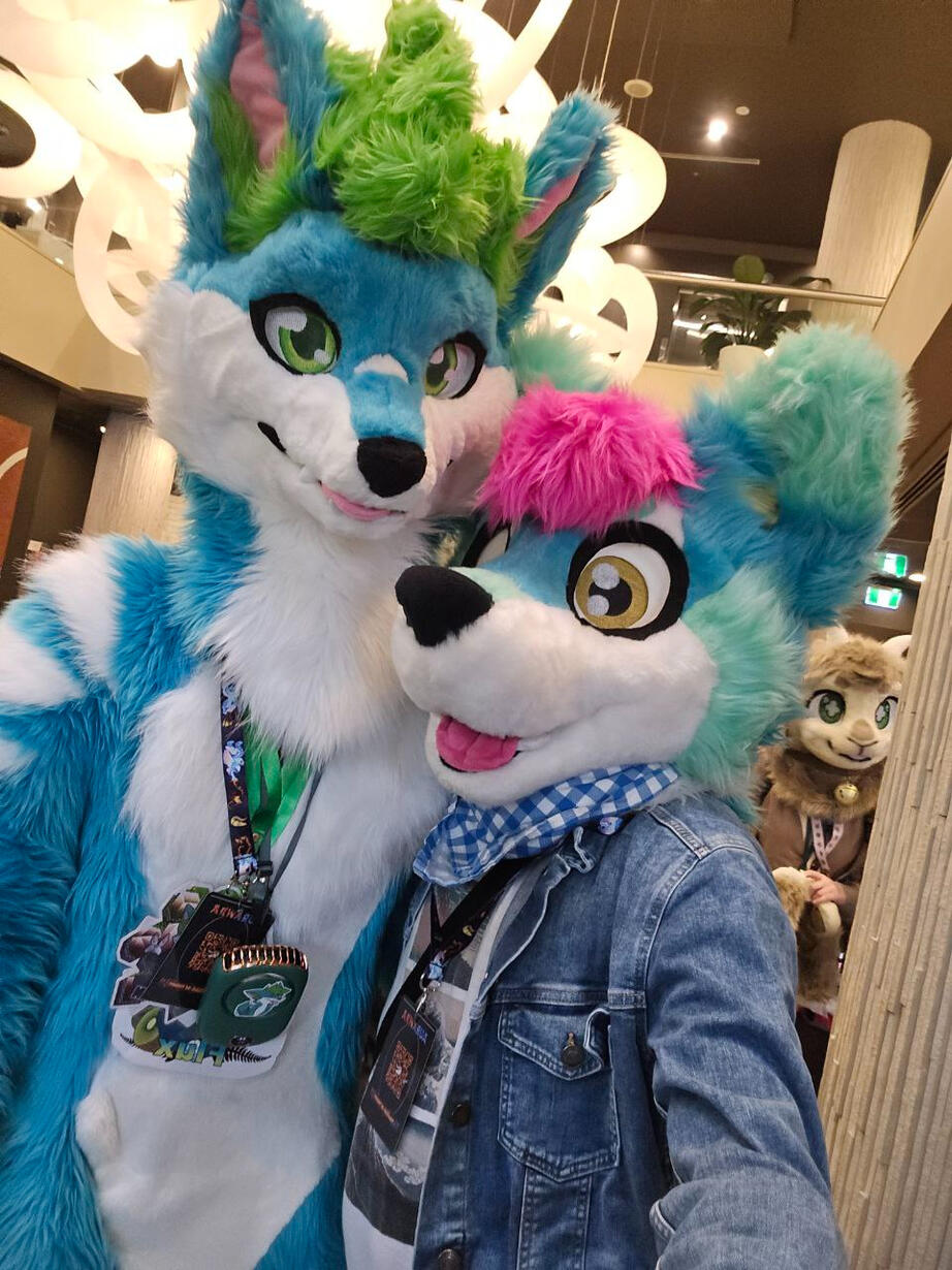 🦊: Winder and myself. 📸: Winder